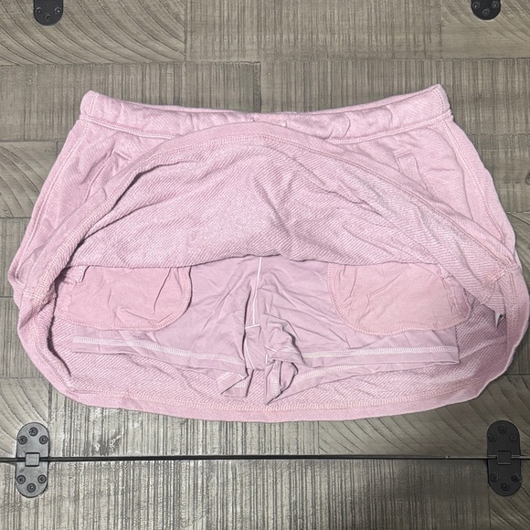 Aerie Pink Lavender Mini Skort w/ pockets - Picture 2 of 2